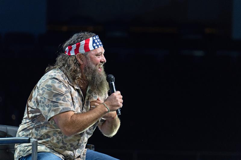 Life Surge Dallas Ignites Fair Park Coliseum with 650 Decisions for Christ and 4,700 Attendees